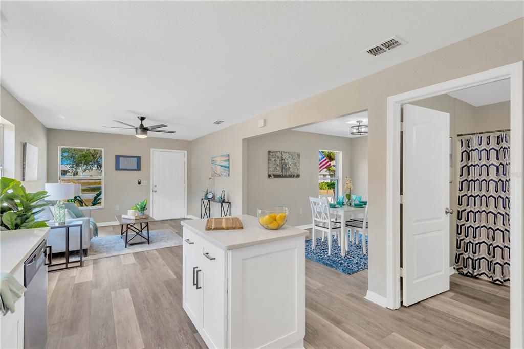 Activo con contrato: $274,900 (3 camas, 2 baños, 1205 Pies cuadrados)