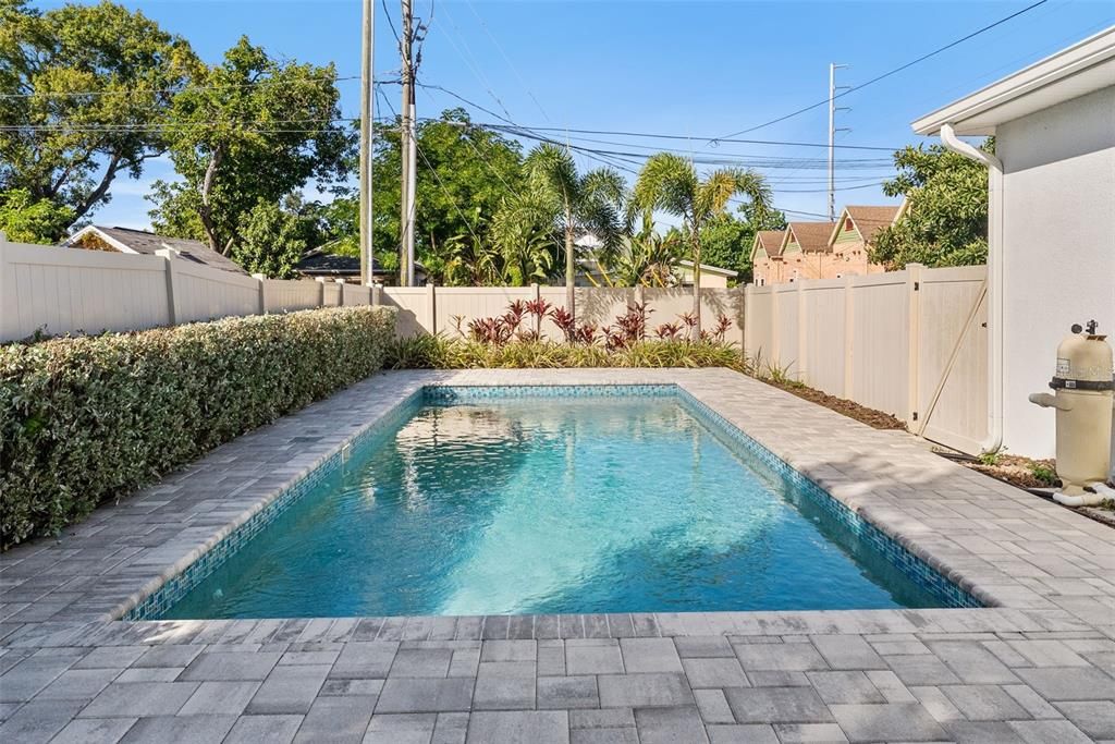 Active With Contract: $1,250,000 (5 beds, 4 baths, 2508 Square Feet)