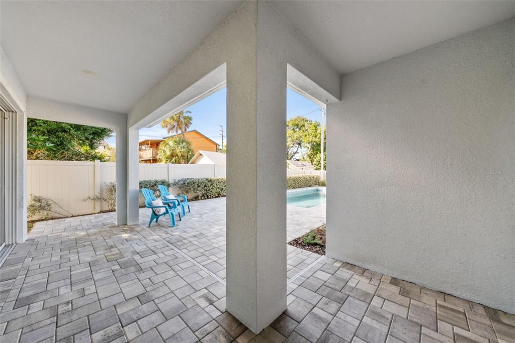 Active With Contract: $1,250,000 (5 beds, 4 baths, 2508 Square Feet)