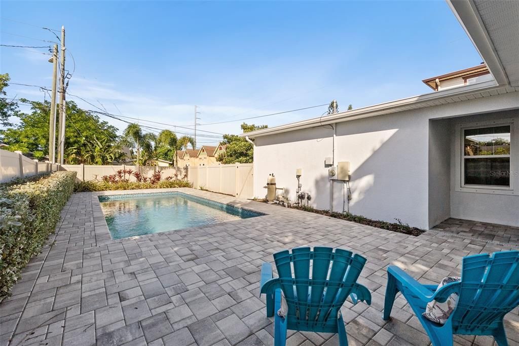 Active With Contract: $1,250,000 (5 beds, 4 baths, 2508 Square Feet)