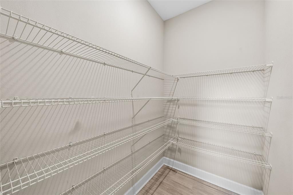 Active With Contract: $1,250,000 (5 beds, 4 baths, 2508 Square Feet)