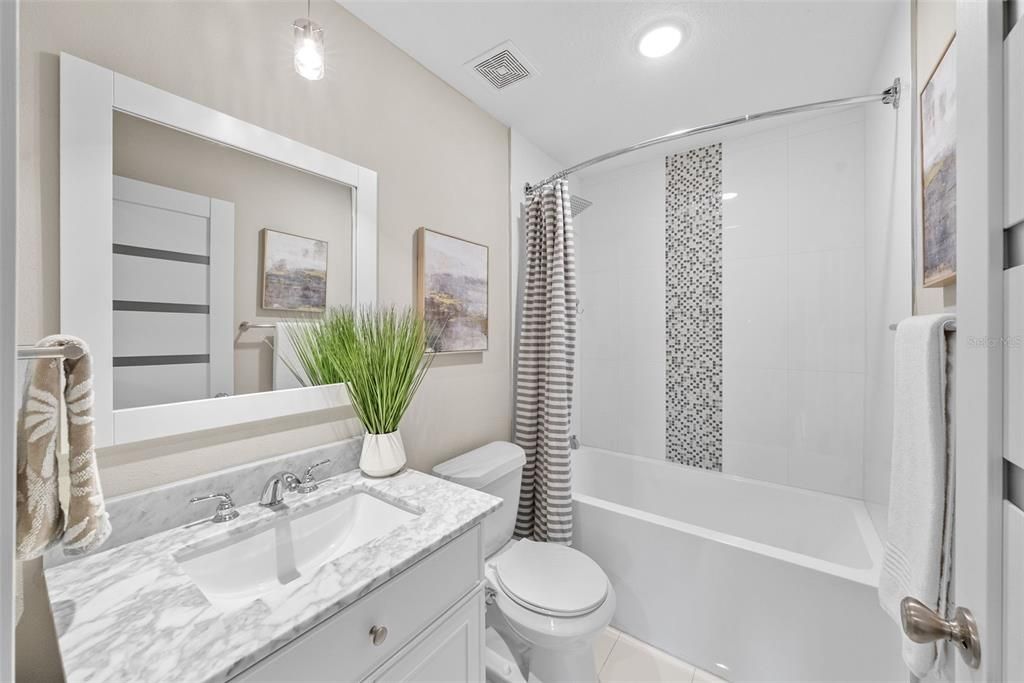 Active With Contract: $1,250,000 (5 beds, 4 baths, 2508 Square Feet)