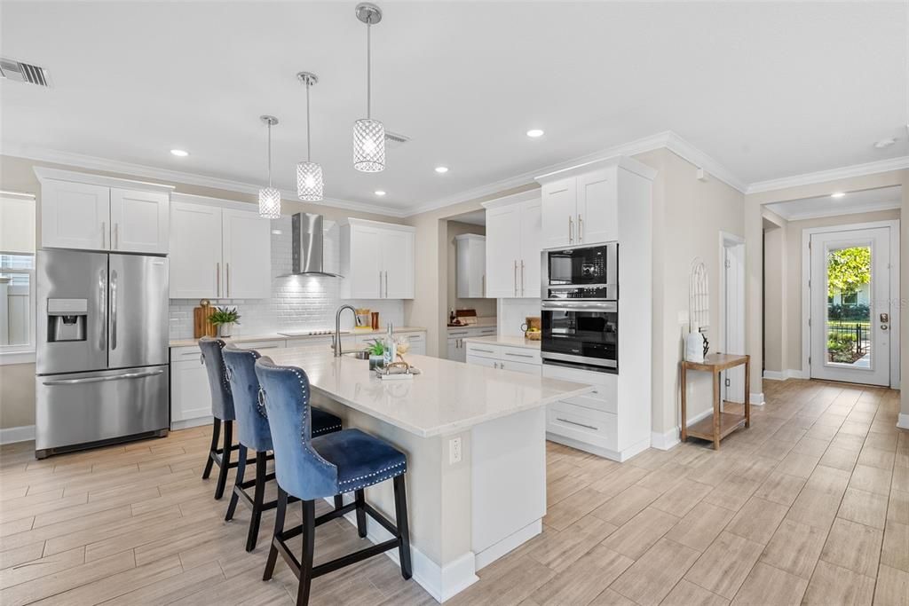 Active With Contract: $1,250,000 (5 beds, 4 baths, 2508 Square Feet)