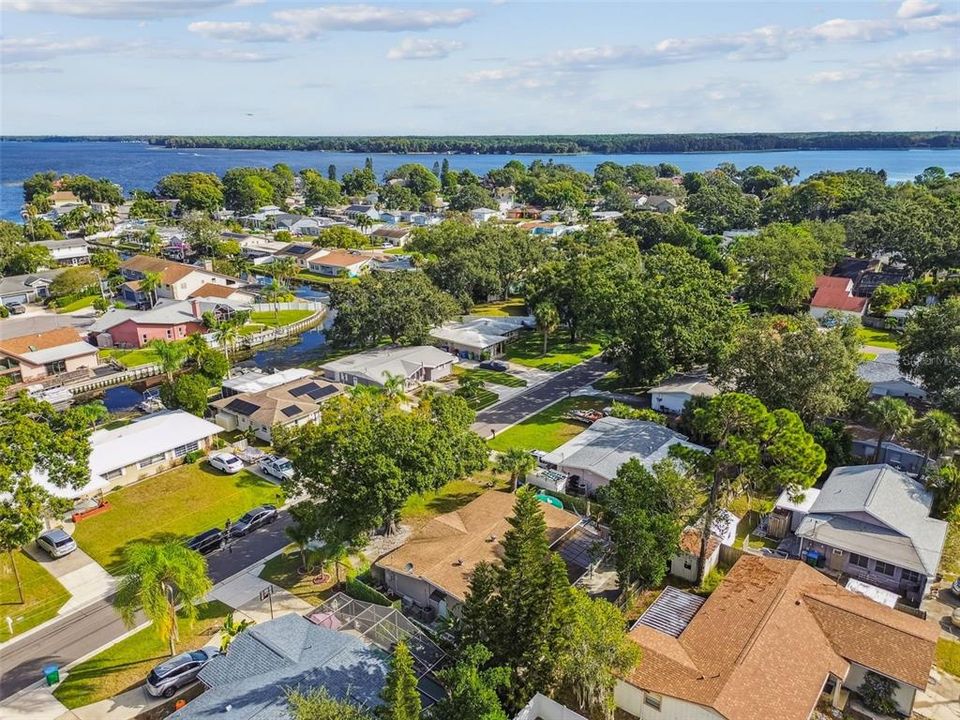 На продажу: $489,000 (4 спален, 2 ванн, 1559 Квадратных фут)