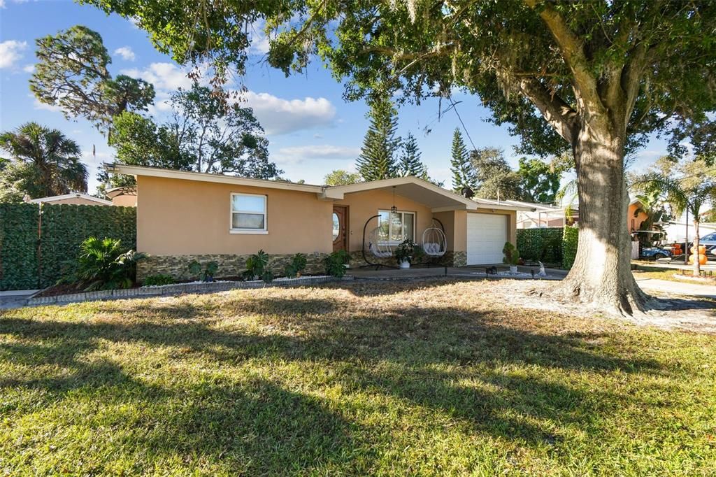 На продажу: $489,000 (4 спален, 2 ванн, 1559 Квадратных фут)