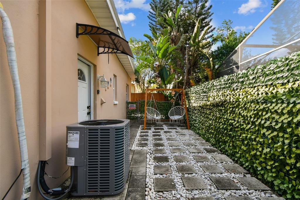 На продажу: $489,000 (4 спален, 2 ванн, 1559 Квадратных фут)