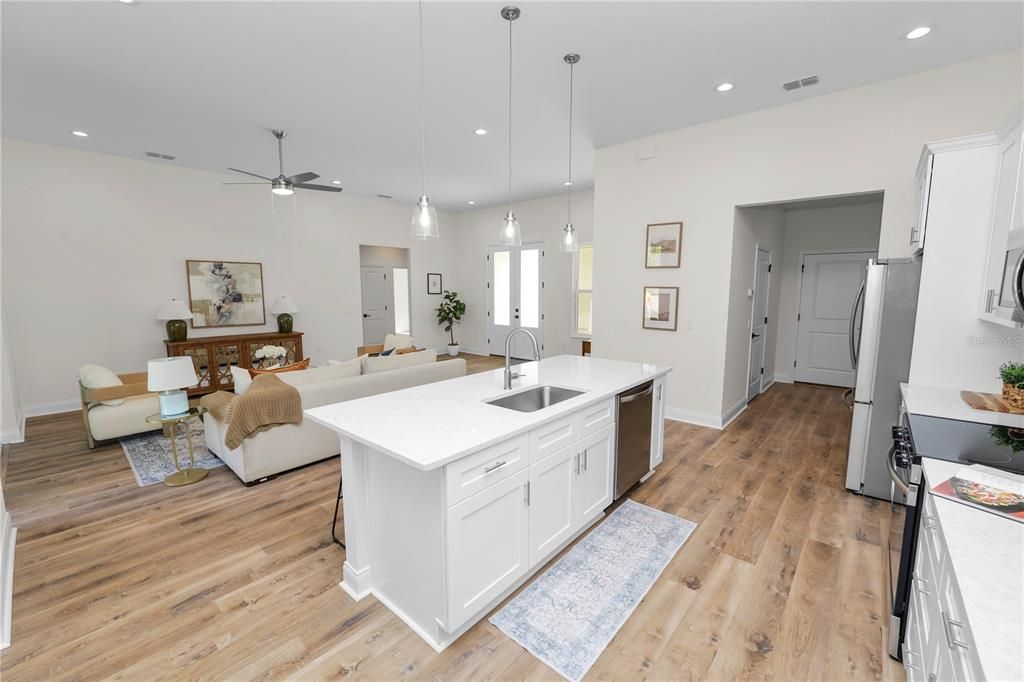 待售: $449,950 (4 贝兹, 2 浴室, 2225 平方英尺)