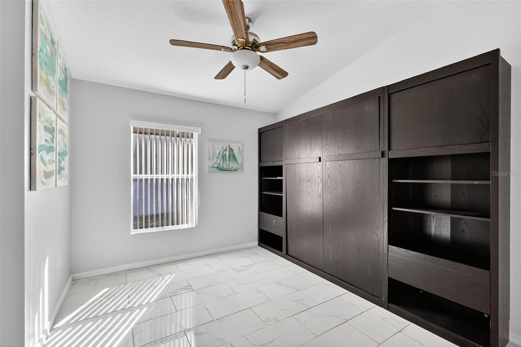 待售: $332,000 (4 贝兹, 2 浴室, 1874 平方英尺)