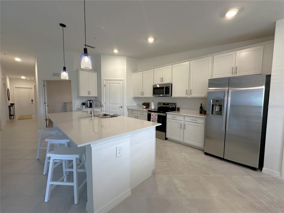 For Rent: $6,000 (2 beds, 2 baths, 1366 Square Feet)