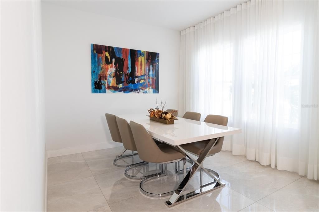 На продажу: $435,000 (4 спален, 2 ванн, 2406 Квадратных фут)