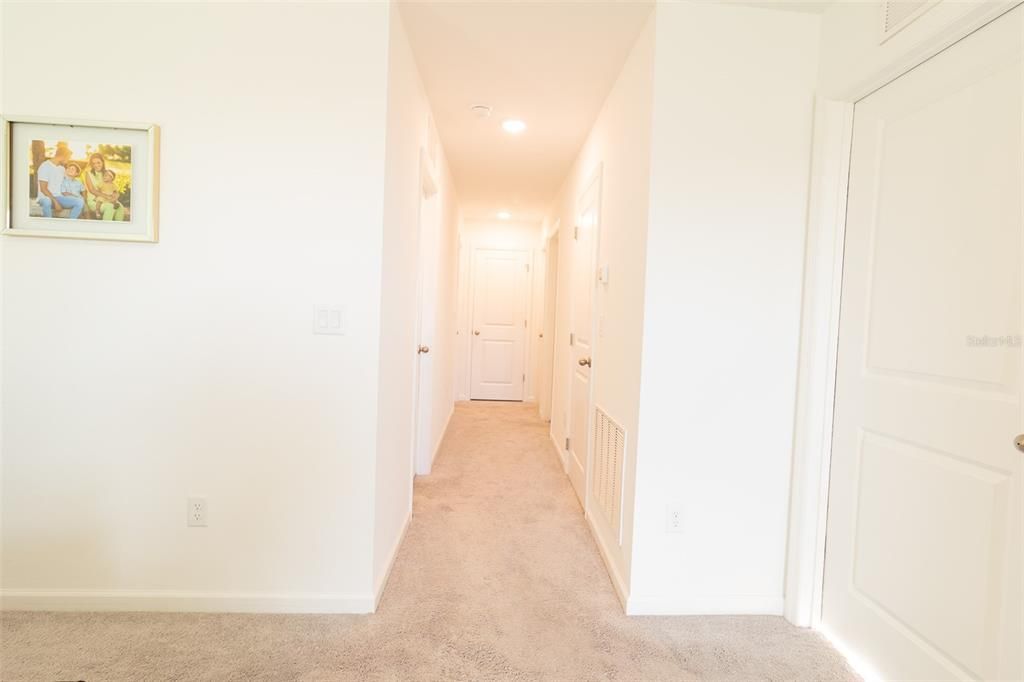 На продажу: $435,000 (4 спален, 2 ванн, 2406 Квадратных фут)