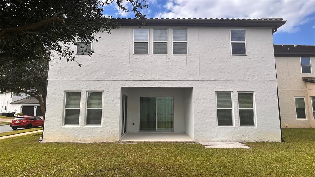 出租: $4,150 (5 贝兹, 3 浴室, 3689 平方英尺)