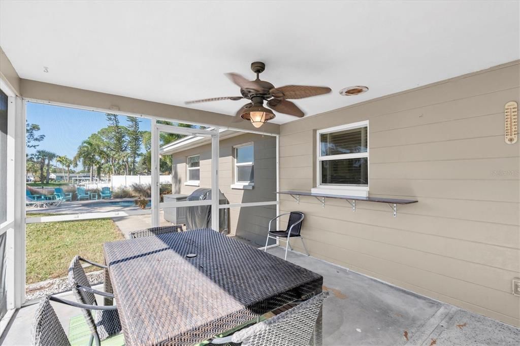 En Venta: $790,000 (3 camas, 2 baños, 1407 Pies cuadrados)