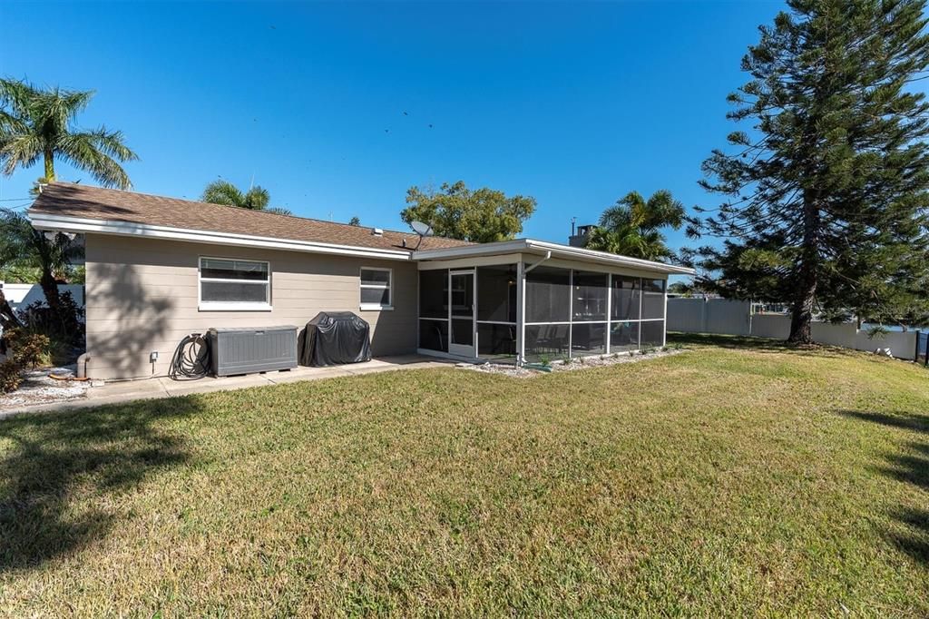 En Venta: $790,000 (3 camas, 2 baños, 1407 Pies cuadrados)