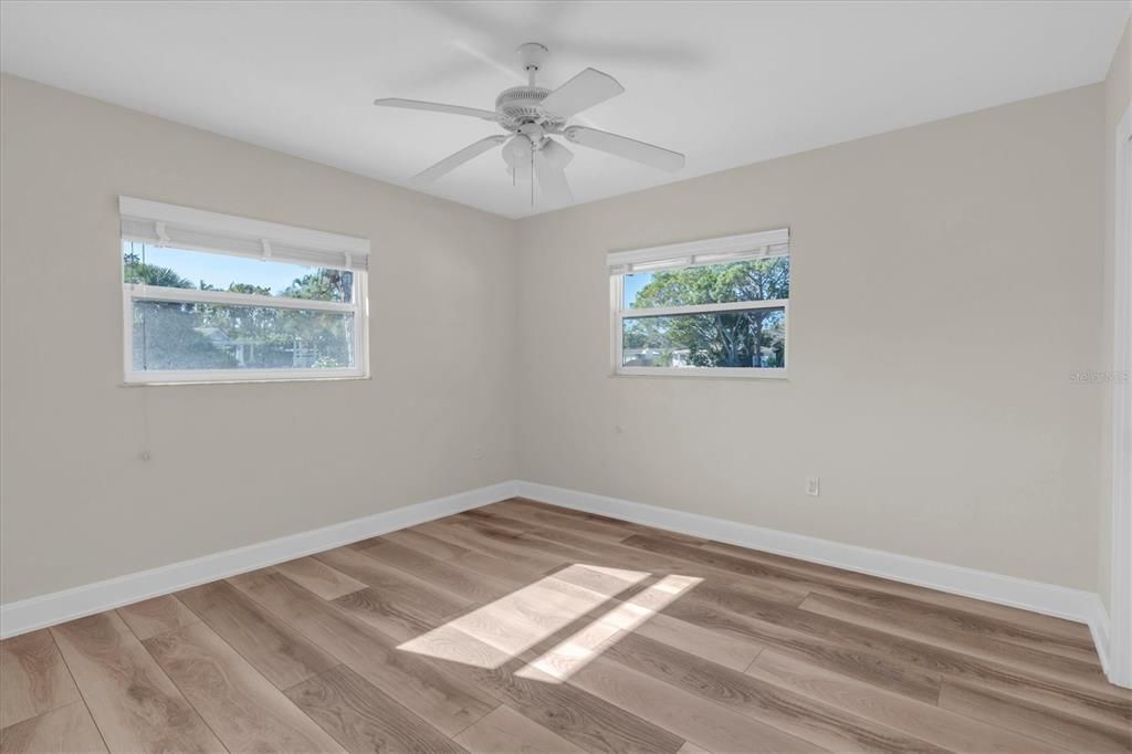 En Venta: $790,000 (3 camas, 2 baños, 1407 Pies cuadrados)