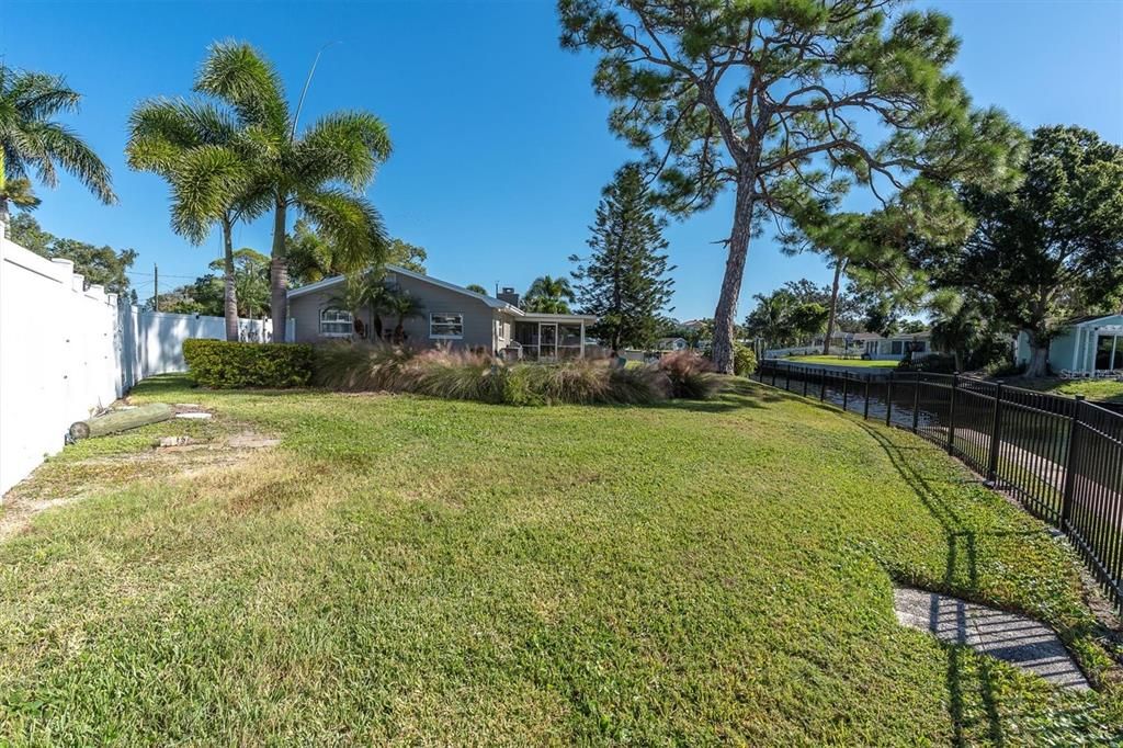 En Venta: $790,000 (3 camas, 2 baños, 1407 Pies cuadrados)