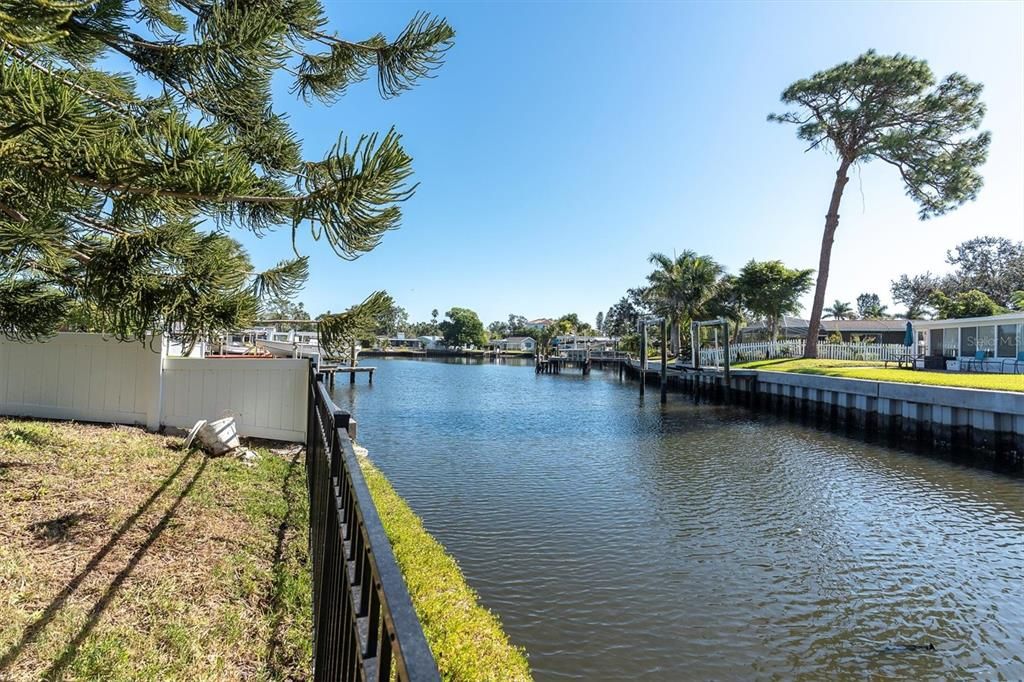 En Venta: $790,000 (3 camas, 2 baños, 1407 Pies cuadrados)