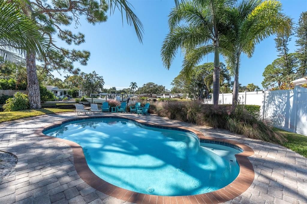 En Venta: $790,000 (3 camas, 2 baños, 1407 Pies cuadrados)