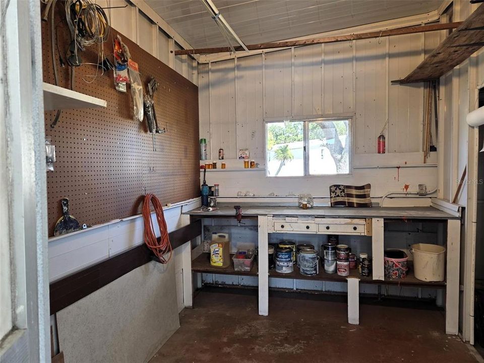 For Sale: $200,000 (2 beds, 2 baths, 1150 Square Feet)