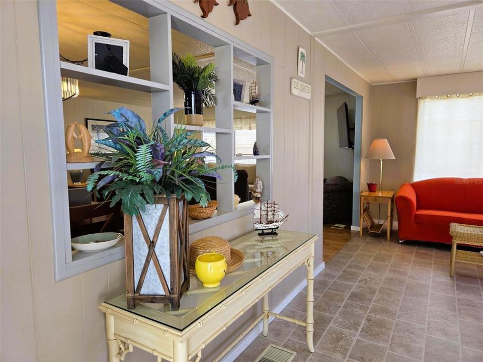 For Sale: $200,000 (2 beds, 2 baths, 1150 Square Feet)