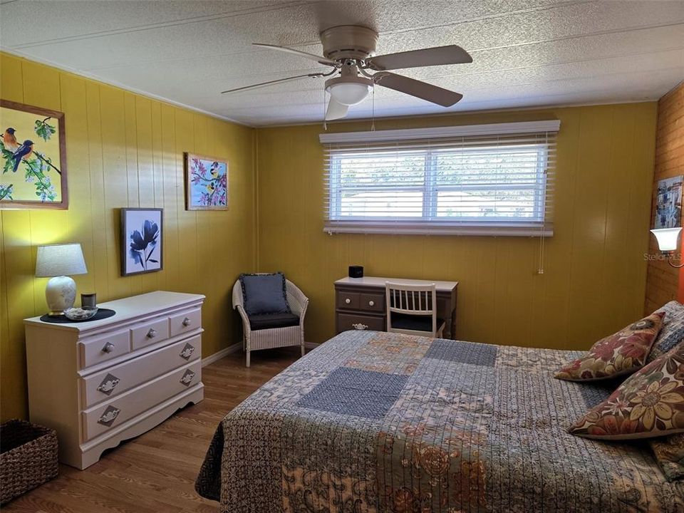 For Sale: $200,000 (2 beds, 2 baths, 1150 Square Feet)