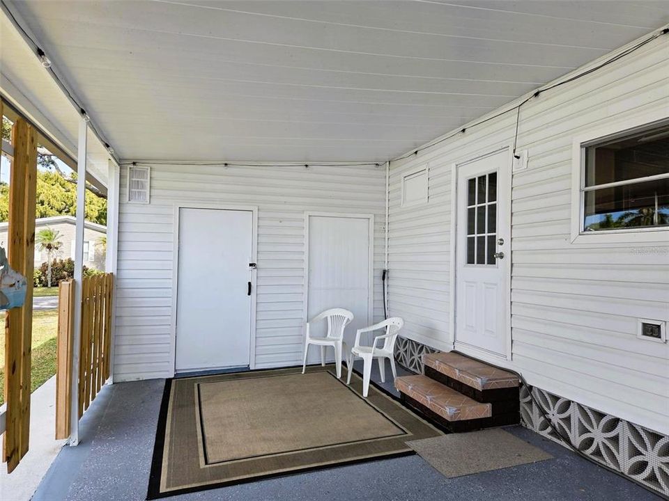 For Sale: $200,000 (2 beds, 2 baths, 1150 Square Feet)