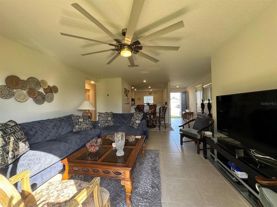 Active With Contract: $289,000 (3 beds, 2 baths, 1244 Square Feet)