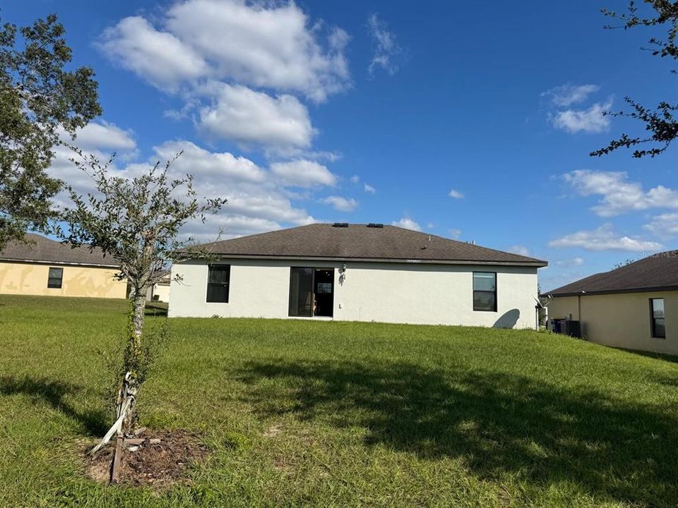 Active With Contract: $289,000 (3 beds, 2 baths, 1244 Square Feet)