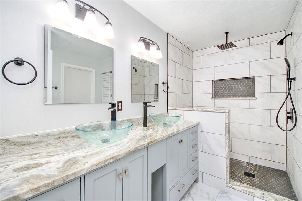 For Sale: $420,000 (4 beds, 2 baths, 2452 Square Feet)