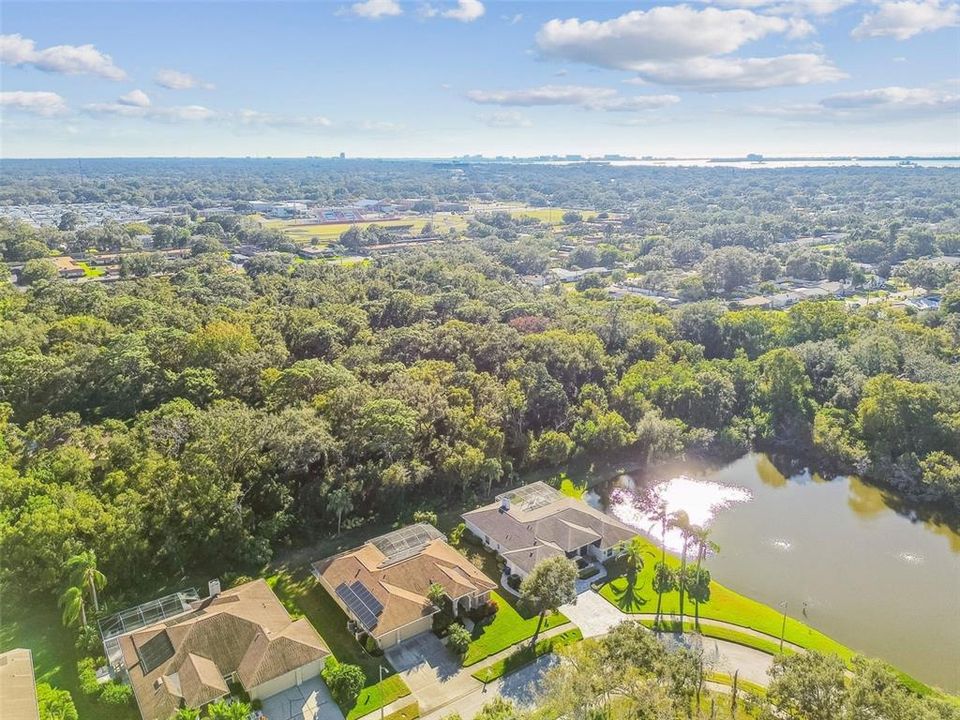 合同活跃: $847,000 (3 贝兹, 3 浴室, 2332 平方英尺)