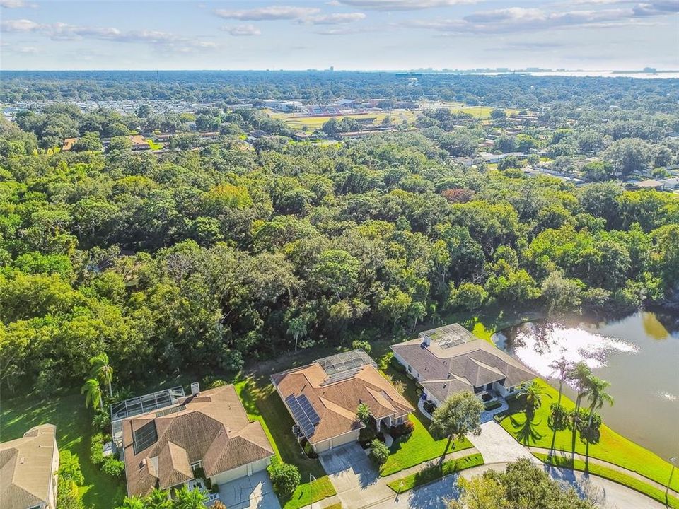 合同活跃: $847,000 (3 贝兹, 3 浴室, 2332 平方英尺)