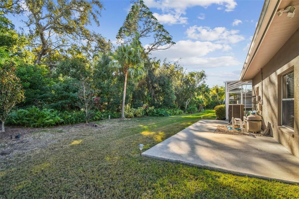 合同活跃: $847,000 (3 贝兹, 3 浴室, 2332 平方英尺)