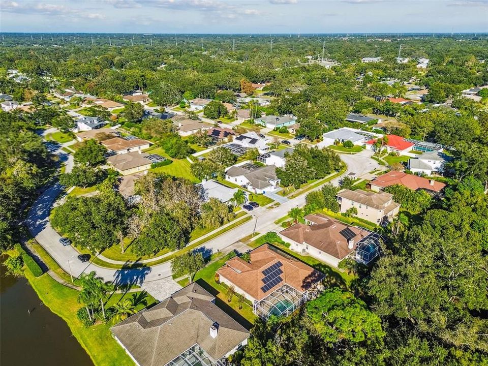 合同活跃: $847,000 (3 贝兹, 3 浴室, 2332 平方英尺)