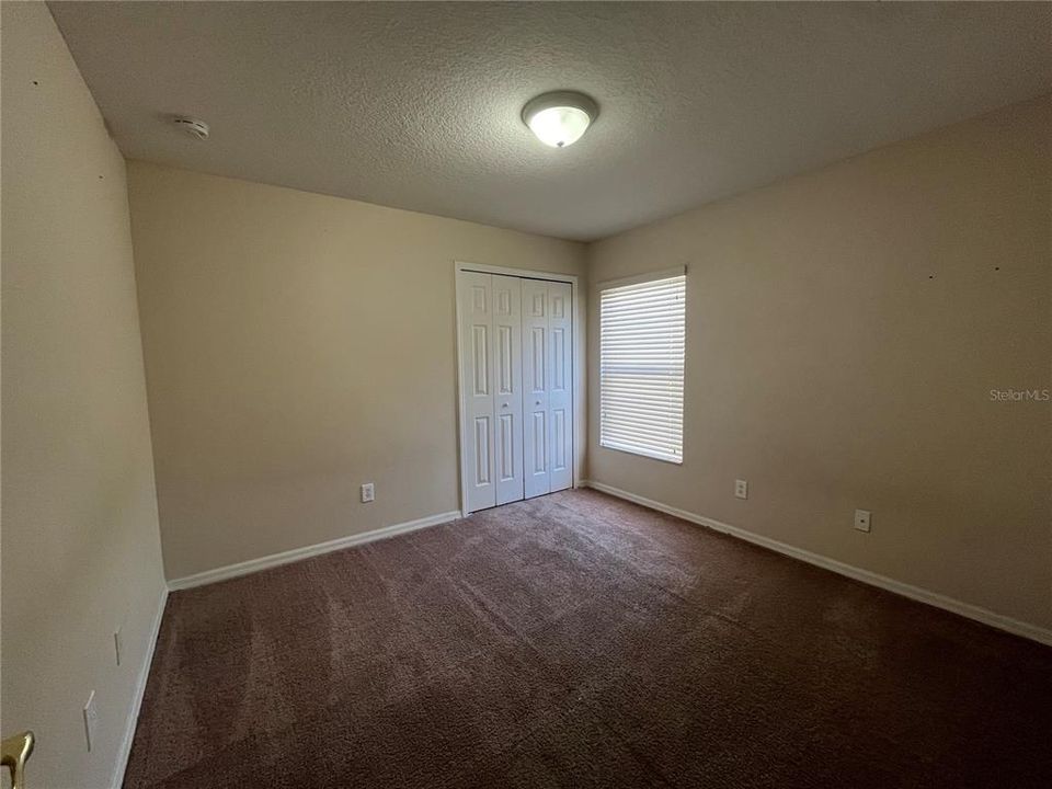 合同活跃: $2,450 (4 贝兹, 3 浴室, 2033 平方英尺)