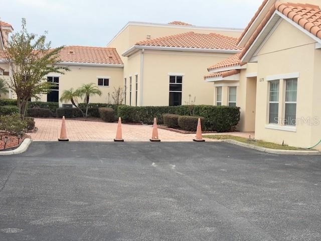 待售: $220,000 (2 贝兹, 2 浴室, 1057 平方英尺)