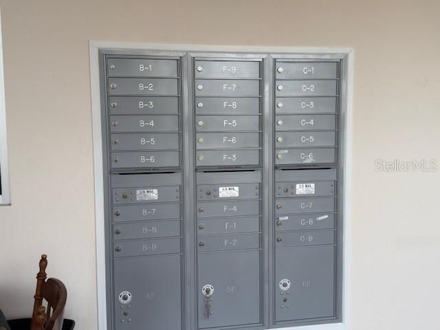 待售: $220,000 (2 贝兹, 2 浴室, 1057 平方英尺)