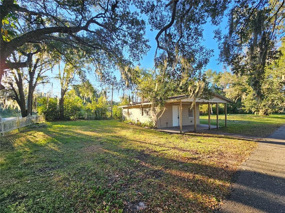 For Rent: $1,025 (1 beds, 1 baths, 589 Square Feet)