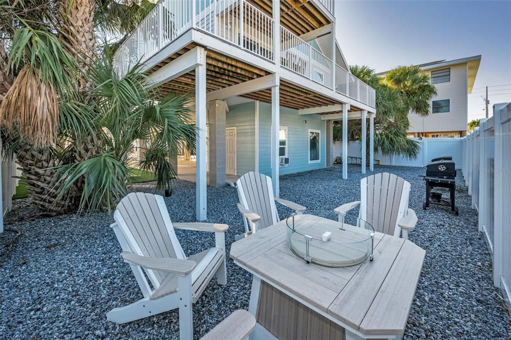 На продажу: $1,890,000 (6 спален, 0 ванн, 3060 Квадратных фут)