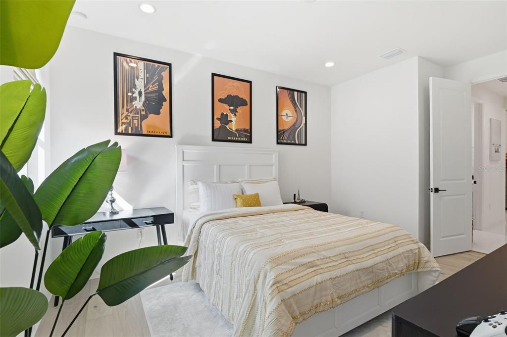 En Venta: $889,700 (4 camas, 3 baños, 2836 Pies cuadrados)