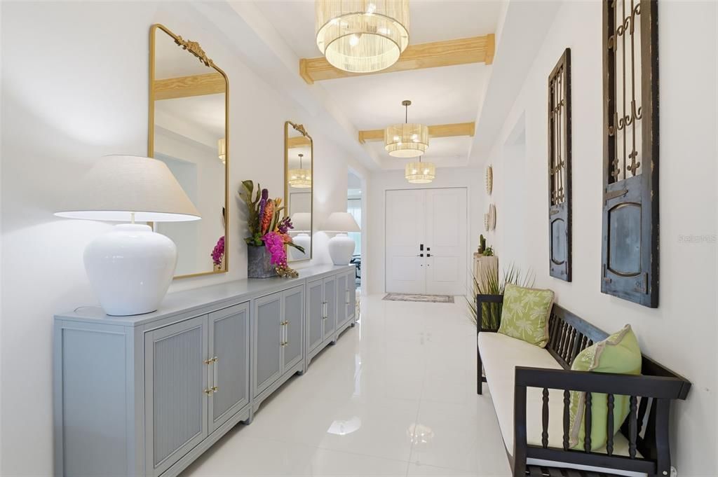 En Venta: $889,700 (4 camas, 3 baños, 2836 Pies cuadrados)