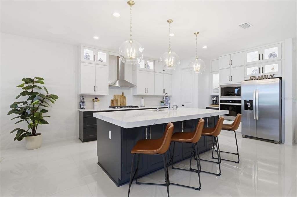 En Venta: $889,700 (4 camas, 3 baños, 2836 Pies cuadrados)