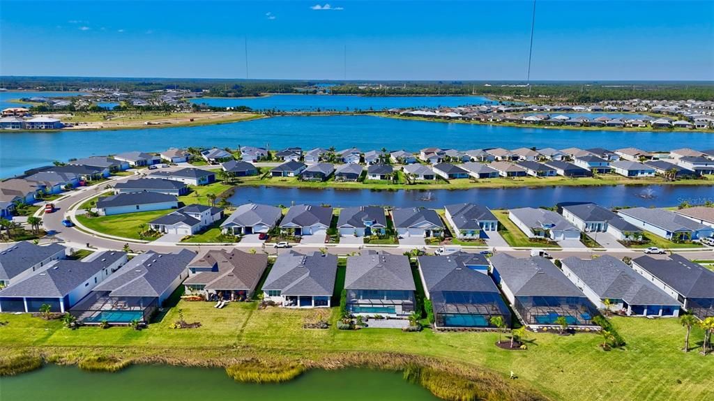 En Venta: $889,700 (4 camas, 3 baños, 2836 Pies cuadrados)