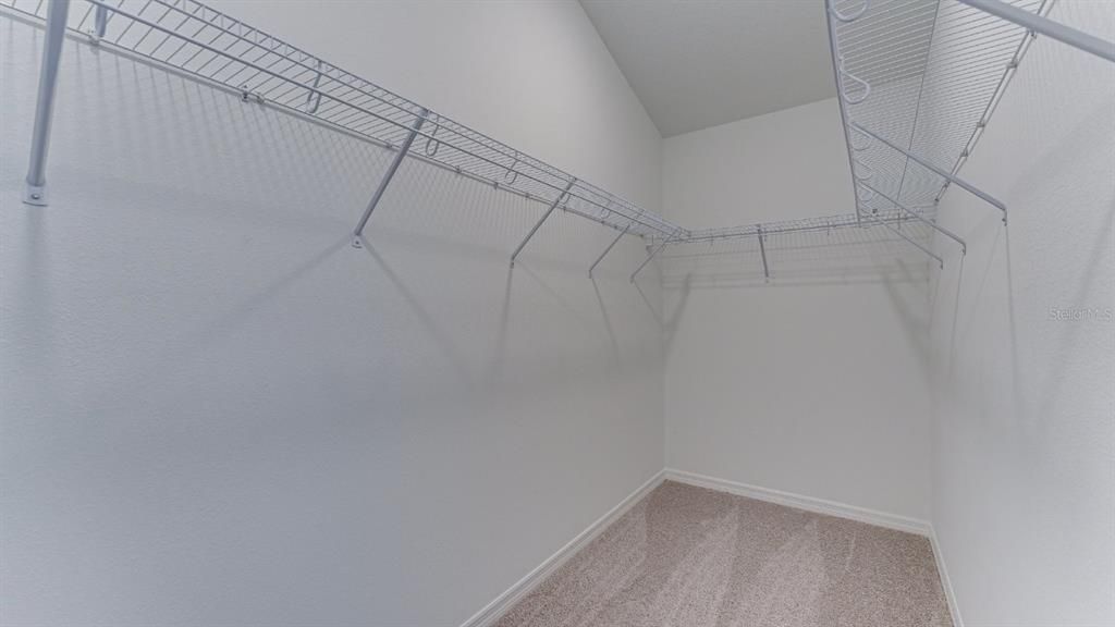 Active With Contract: $2,395 (3 beds, 2 baths, 1910 Square Feet)