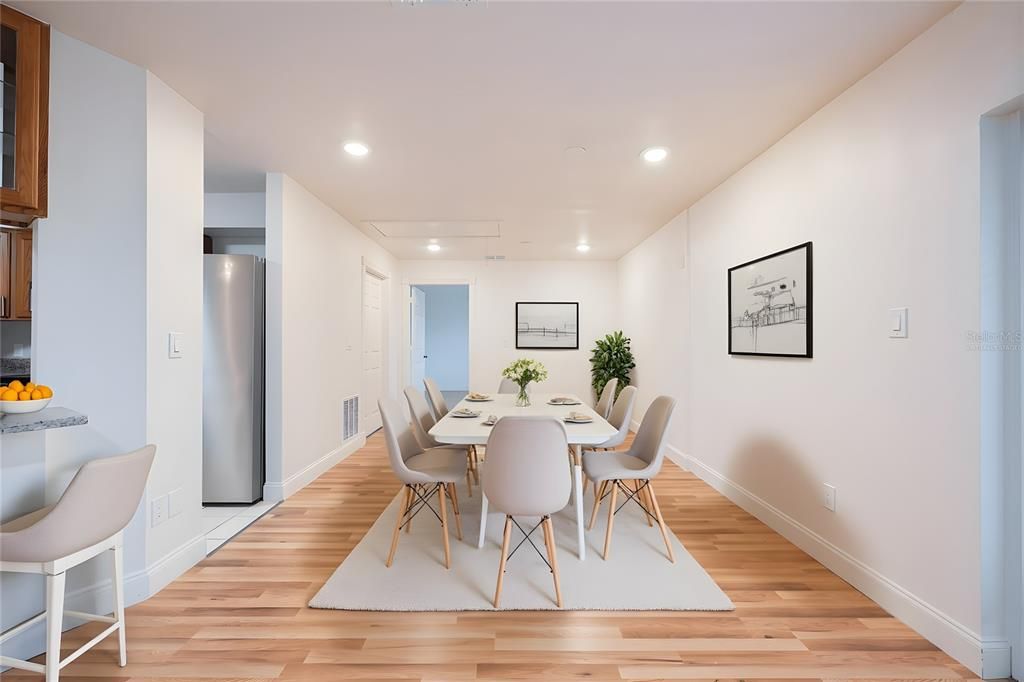 For Sale: $499,000 (6 beds, 4 baths, 2660 Square Feet)