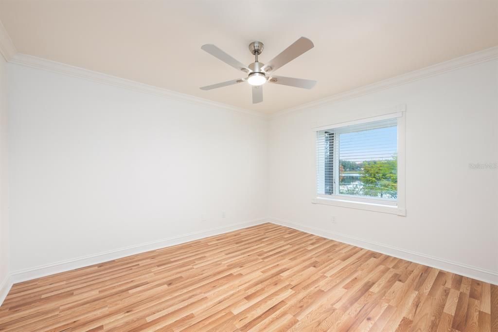 For Sale: $499,000 (6 beds, 4 baths, 2660 Square Feet)