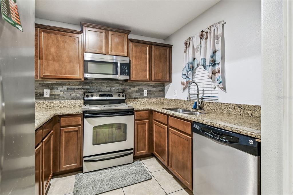 En Venta: $187,500 (2 camas, 2 baños, 1561 Pies cuadrados)