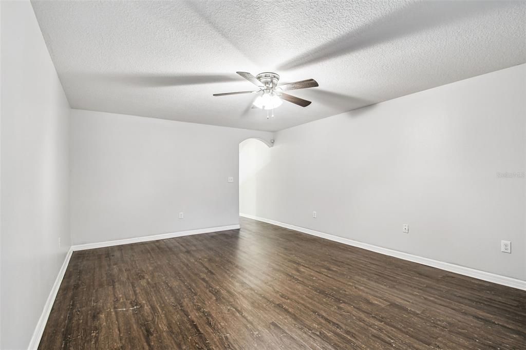 En Venta: $187,500 (2 camas, 2 baños, 1561 Pies cuadrados)