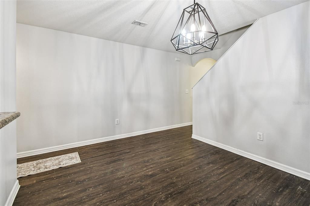 En Venta: $187,500 (2 camas, 2 baños, 1561 Pies cuadrados)