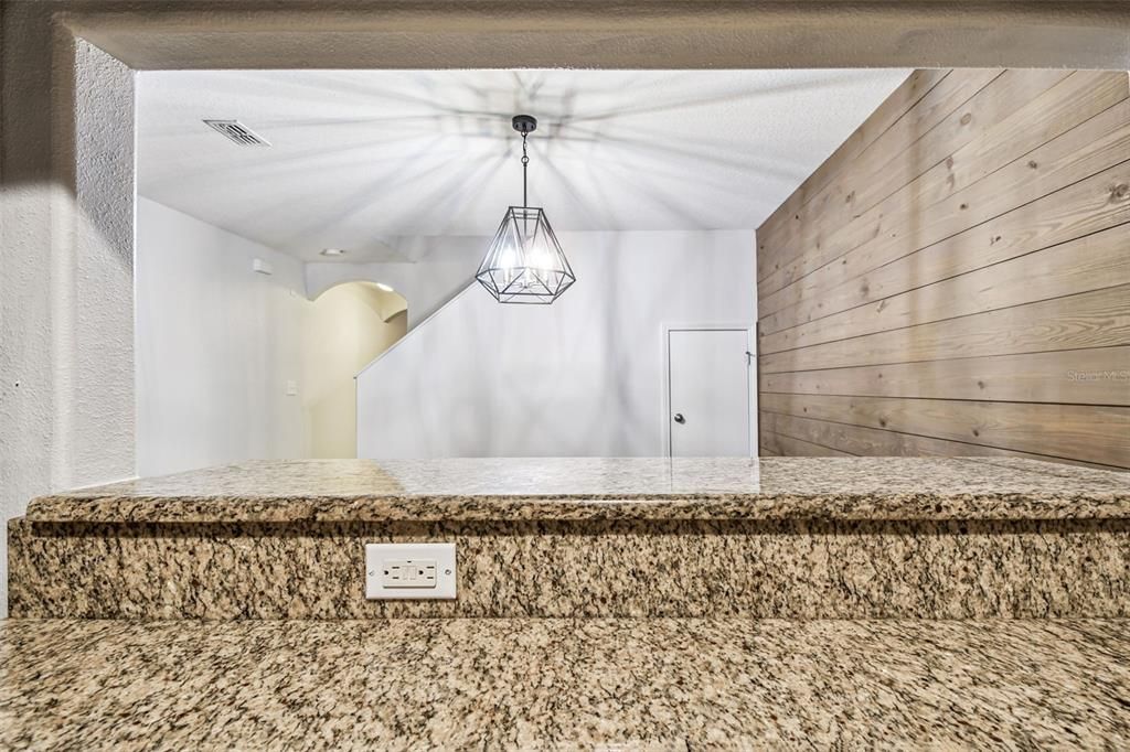 En Venta: $187,500 (2 camas, 2 baños, 1561 Pies cuadrados)