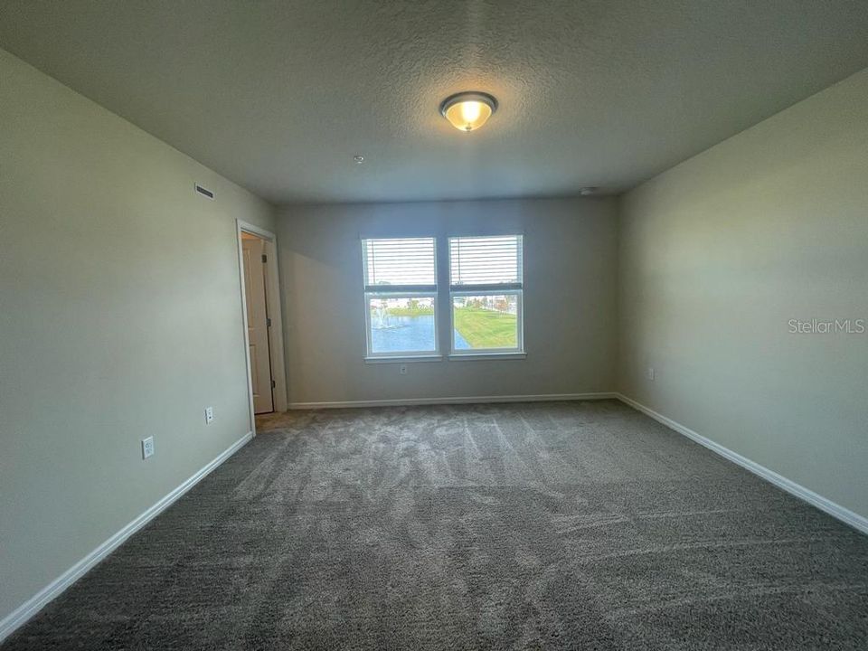 出租: $2,600 (3 贝兹, 2 浴室, 1907 平方英尺)